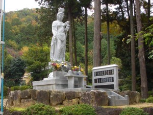 洞泉寺　永代供養納骨堂