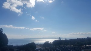 西安霊苑から望む琵琶湖
