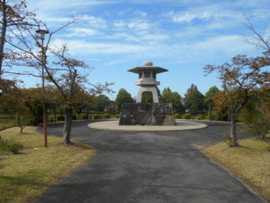 古代雪見灯篭の全景