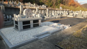 尾崎霊園　永代供養合祀塔・永代供養墓