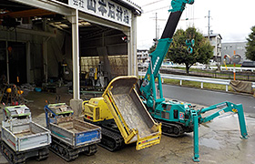 キャタピラー式・運搬機・移動式カニクレーン